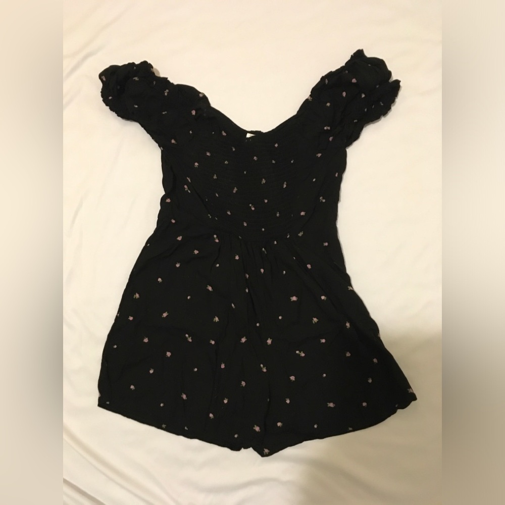 BP Black romper with purple flowers and ruffle sleeves - Picture 5 of 5